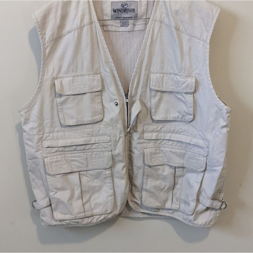 WindRiver Cargo Vest  Fisherman Outdoors Style XL Fishing